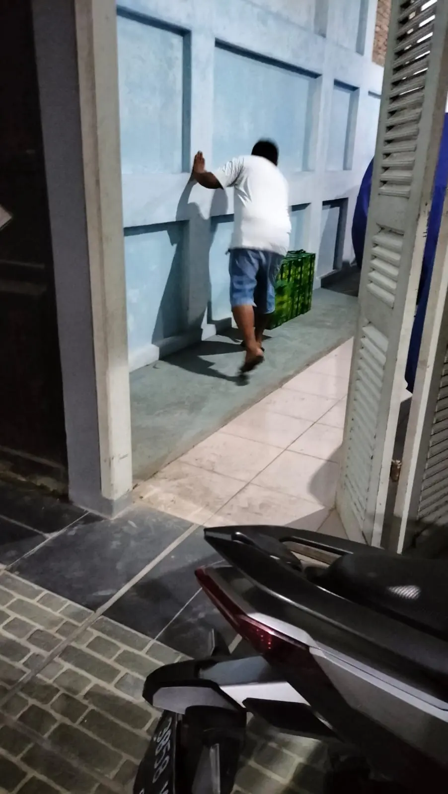 pembeli 20 paket parcel lebaran sembako kirim area purwokerto
