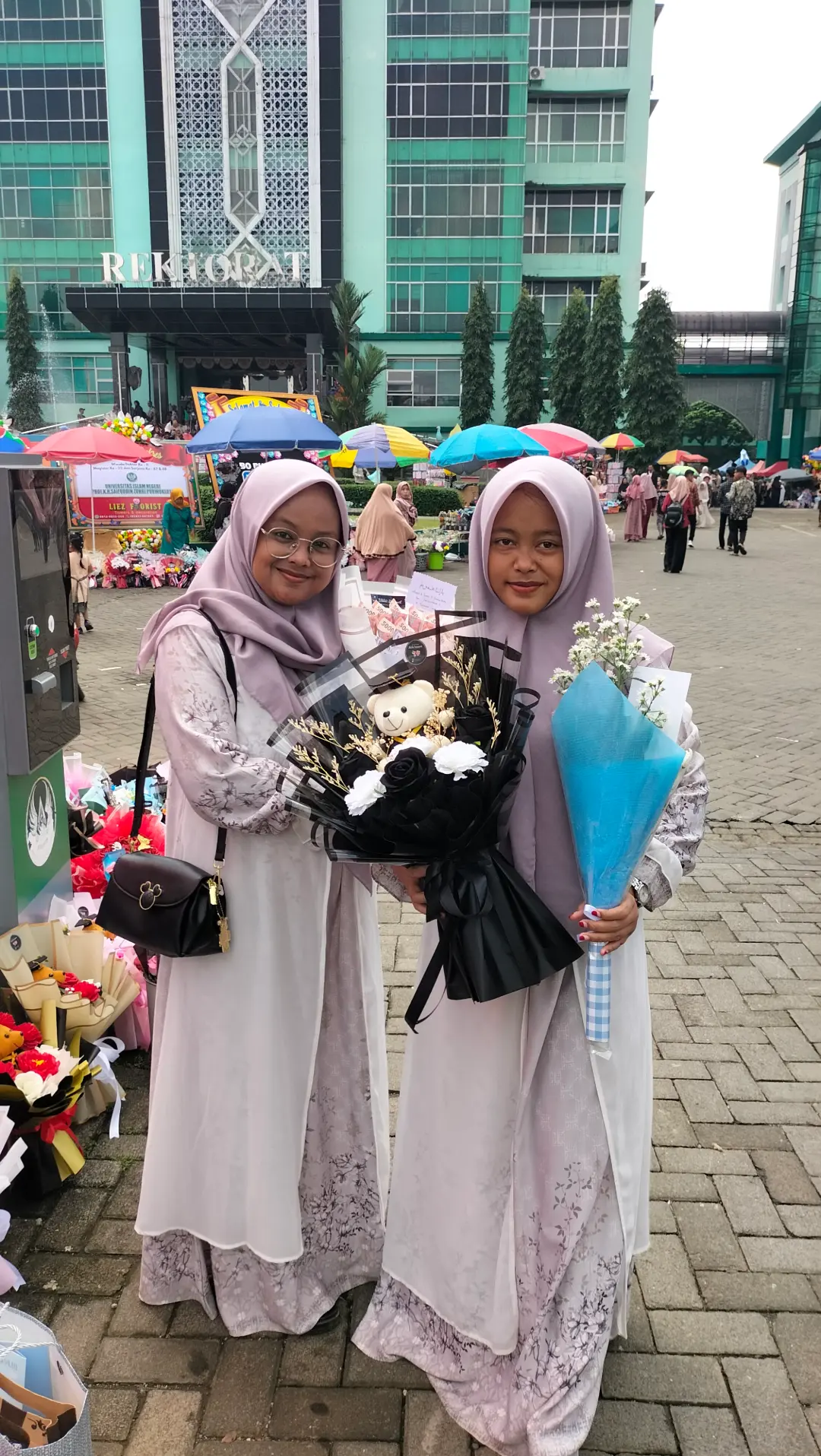 buket mawar hitam premium ukuran besar