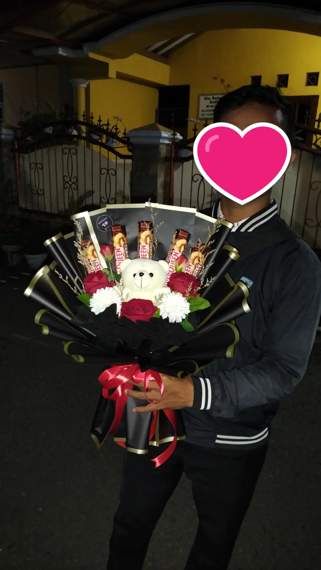 buket valentine 3 mawar merah 5pcs silverqueen chunky bar
