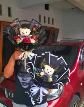 Graduation Maroon Purwokerto