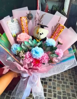 Lady Graduate Purwokerto