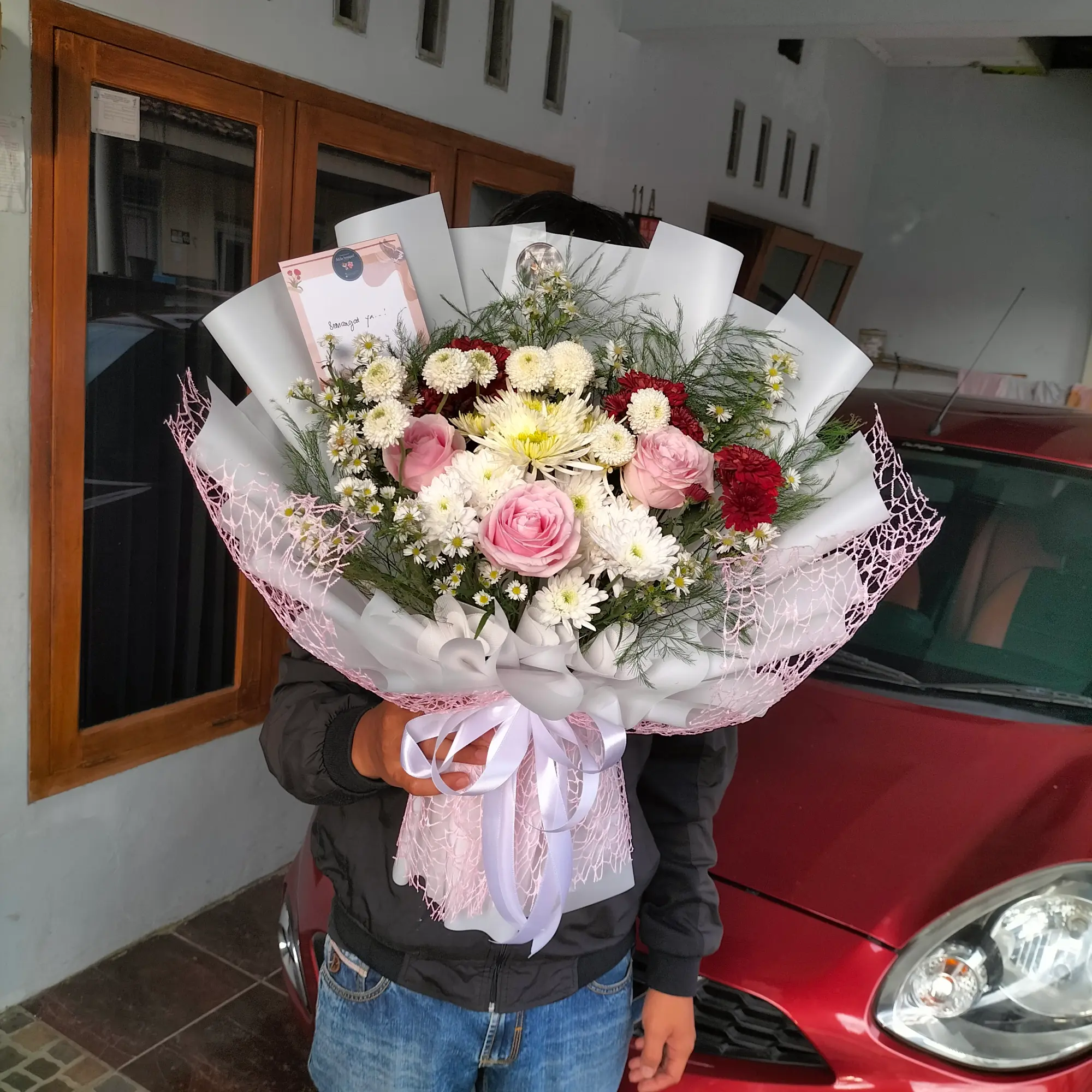 jual buket bunga segar 3 tangkai mawar pink asli untuk ulang tahun atau anniversary kirim area Purwokerto