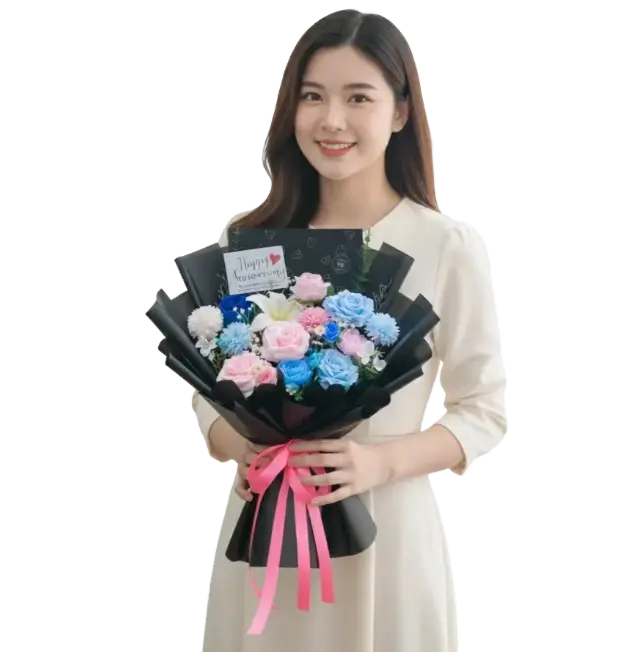 produk buket bunga by AKILA di pegang seorang wanita